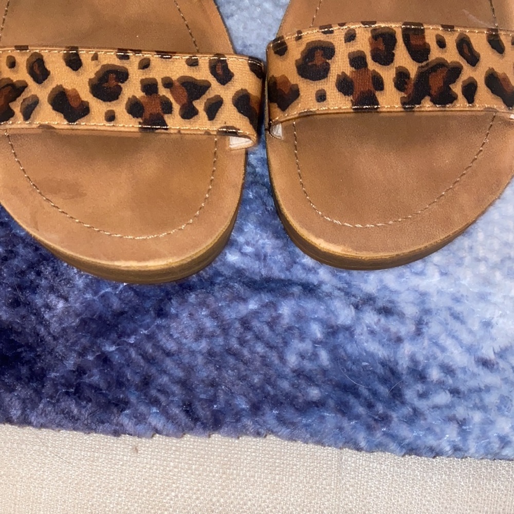 Cheetah 🐆 Sandals - Picture 4 of 4